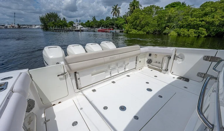 42 Boston Whaler 