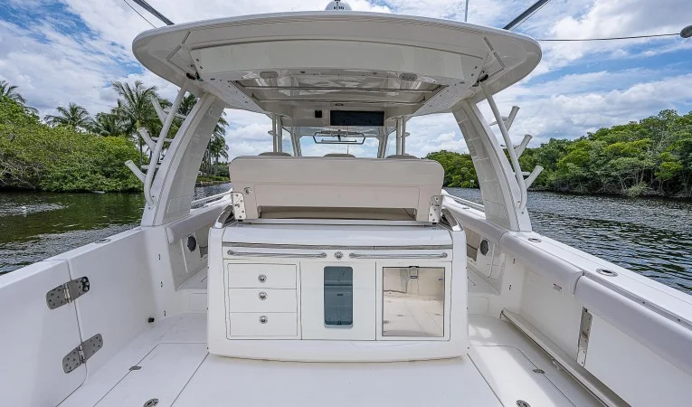 42 Boston Whaler 