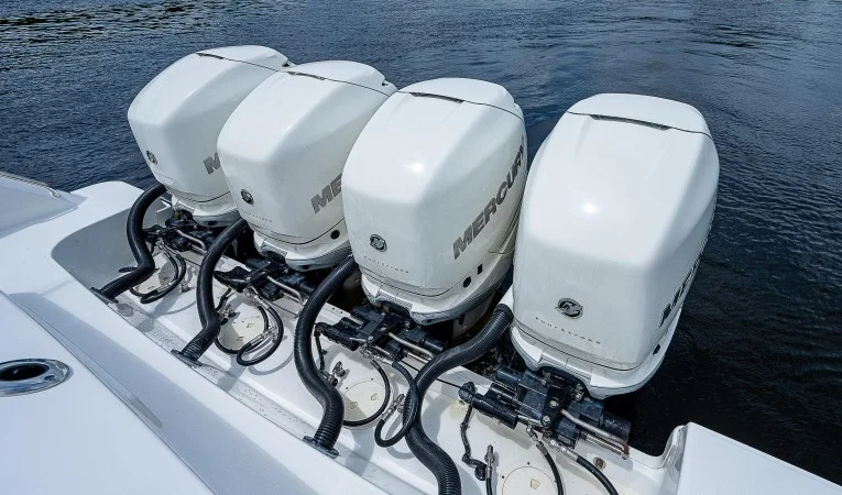 42 Boston Whaler 
