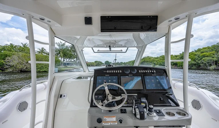 42 Boston Whaler 