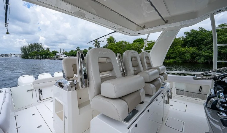 42 Boston Whaler 