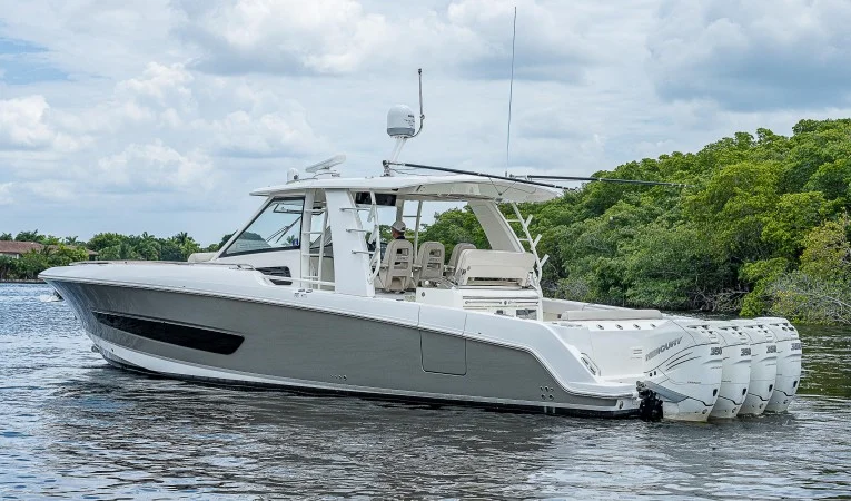 42 Boston Whaler 