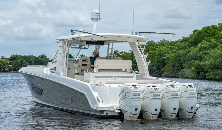 42 Boston Whaler 