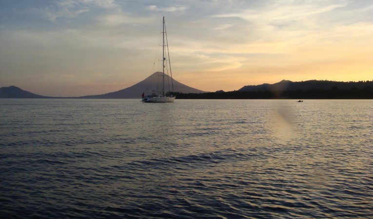 100 Camper & Nicholsons S/Y OYA