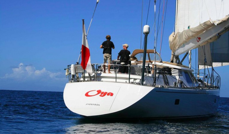 100 Camper & Nicholsons Stern