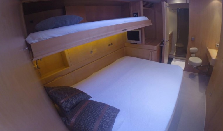 100 Camper & Nicholsons 