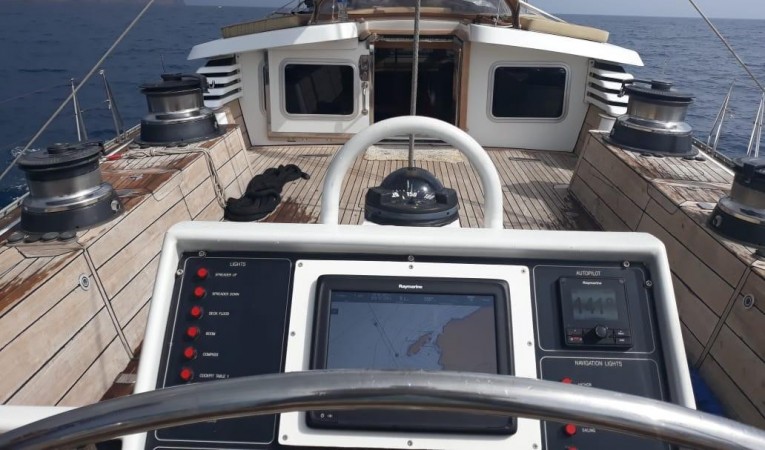 100 Camper & Nicholsons 