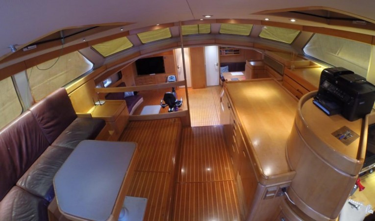 100 Camper & Nicholsons 