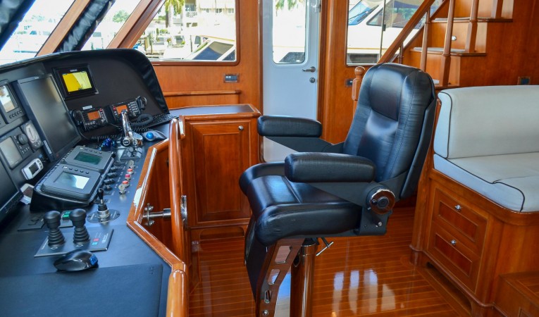 73 Outer Reef Yachts 