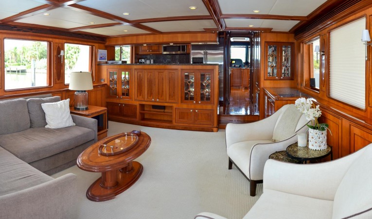 73 Outer Reef Yachts 