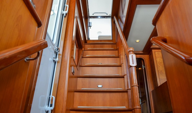 73 Outer Reef Yachts 