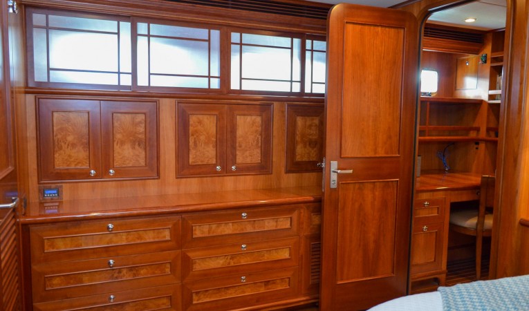 73 Outer Reef Yachts 