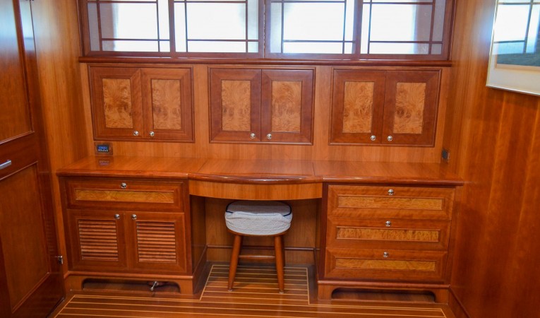 73 Outer Reef Yachts 