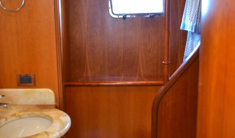 73 Outer Reef Yachts 