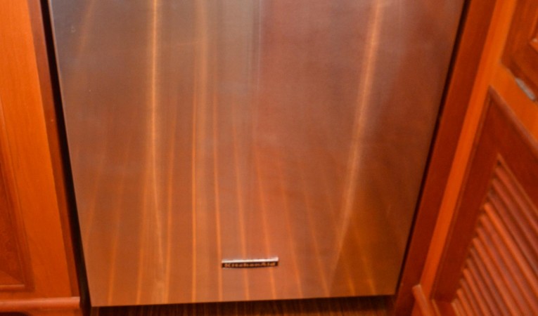 73 Outer Reef Yachts 