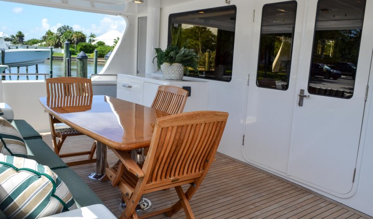 73 Outer Reef Yachts 