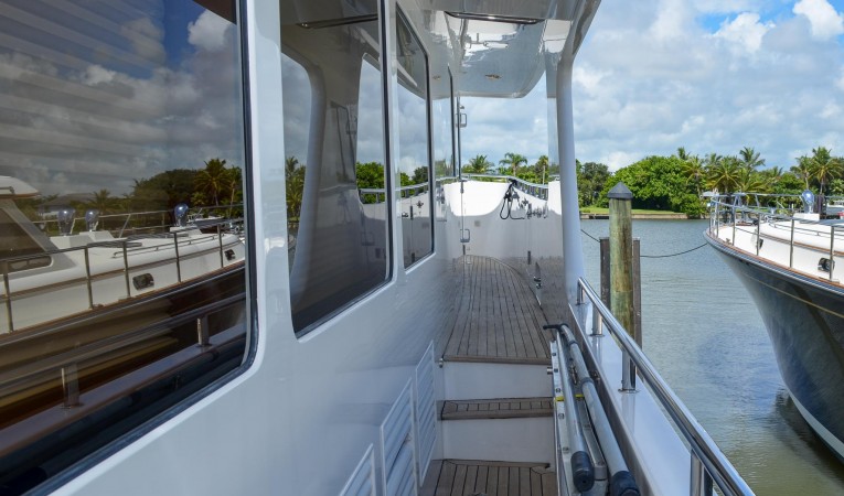 73 Outer Reef Yachts 