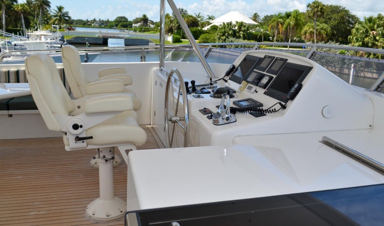 73 Outer Reef Yachts 