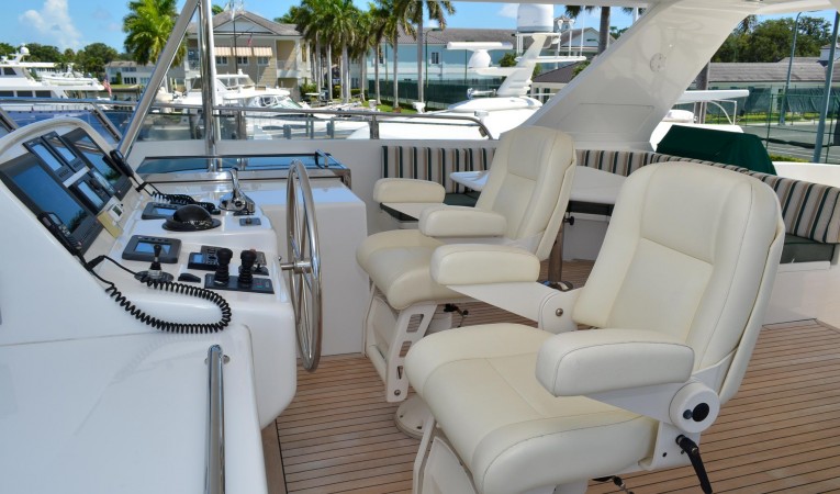 73 Outer Reef Yachts 