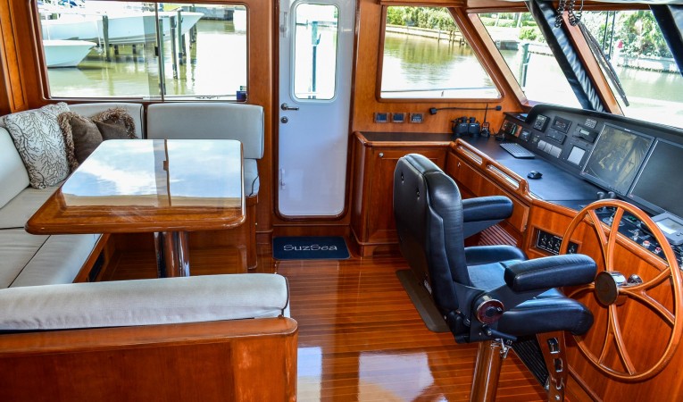 73 Outer Reef Yachts 