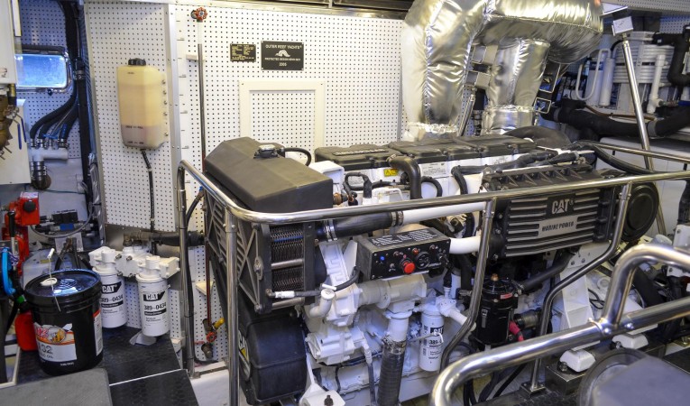 73 Outer Reef Yachts 