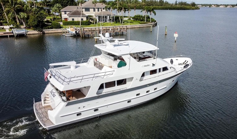 73 Outer Reef Yachts 