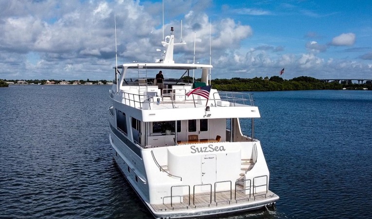 73 Outer Reef Yachts 