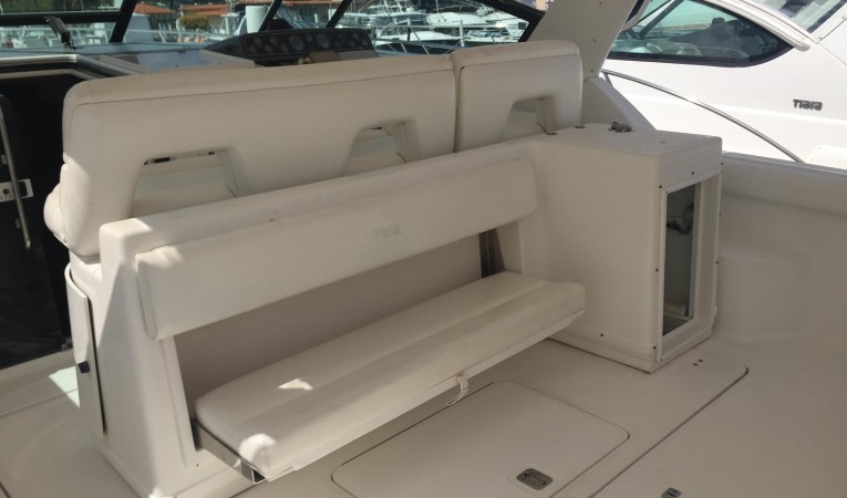 35 Tiara Aft Facing Seat Open