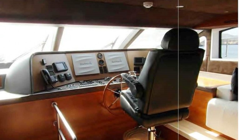 105 Majesty Pilothouse