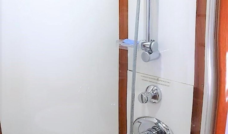 72 Vitech Forward Guest Cabin Head