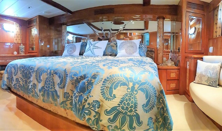 72 Vitech Master Cabin