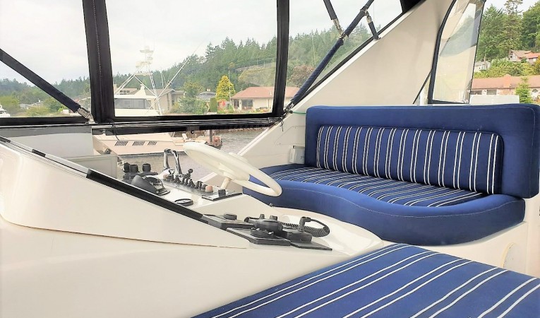 72 Vitech Flybridge