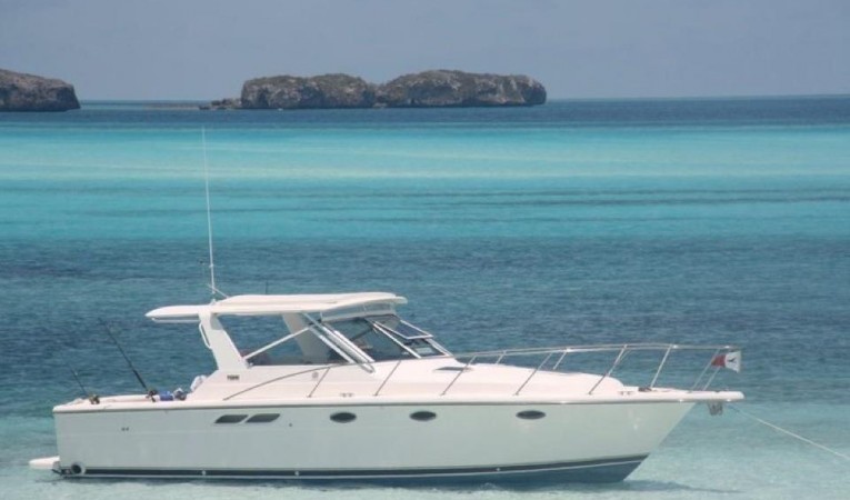 31 Tiara Yachts 