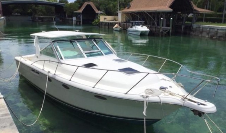 31 Tiara Yachts 