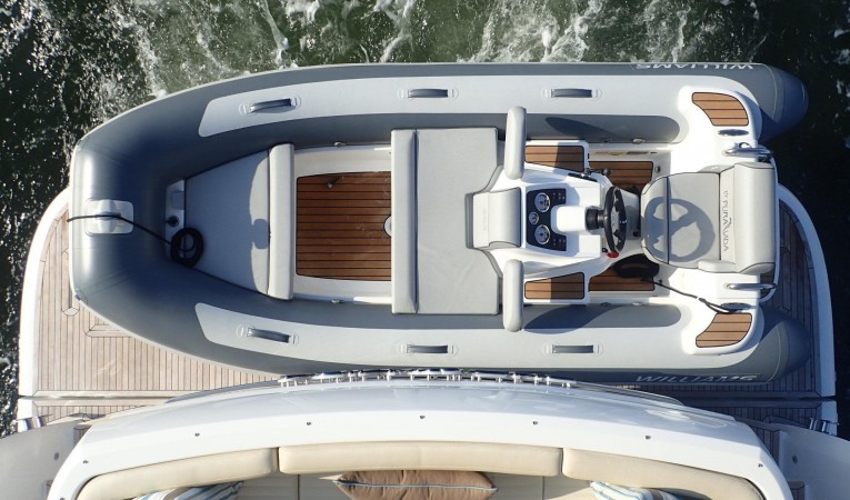66 Azimut Tender