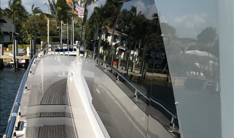 66 Azimut Side Deck