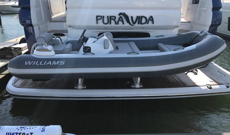 66 Azimut Tender