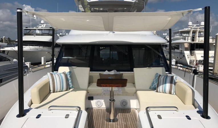 66 Azimut Bow Shade