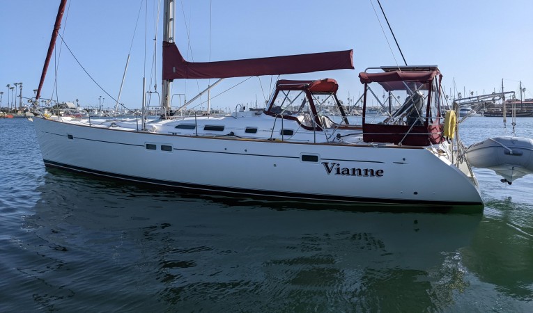 47 Beneteau America 