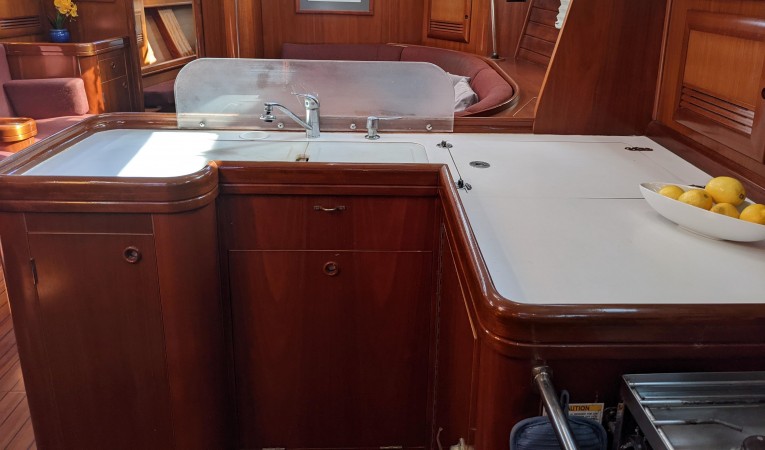 47 Beneteau America 