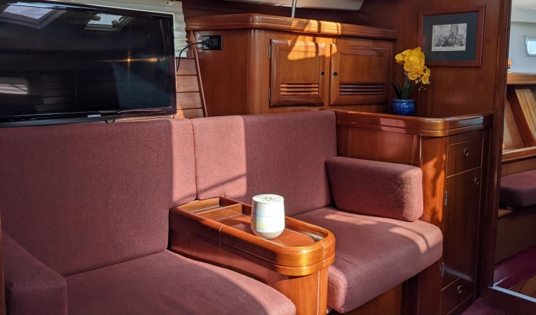 47 Beneteau America 