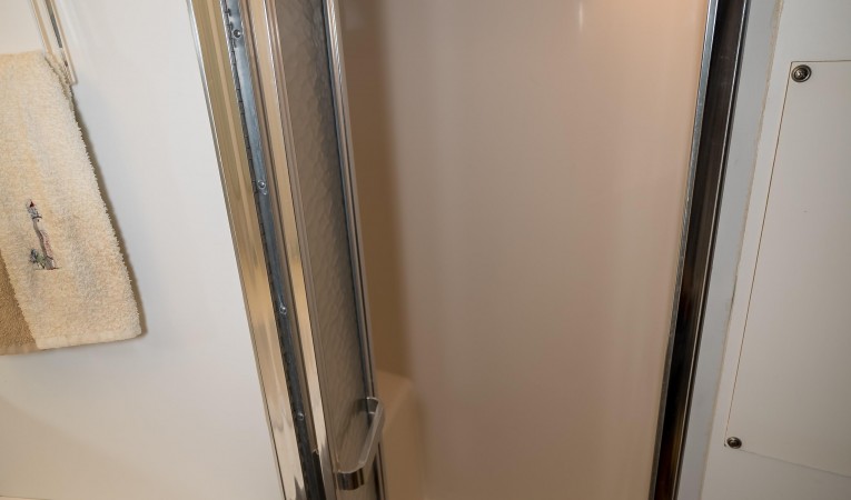 54 Hatteras Separate Shower