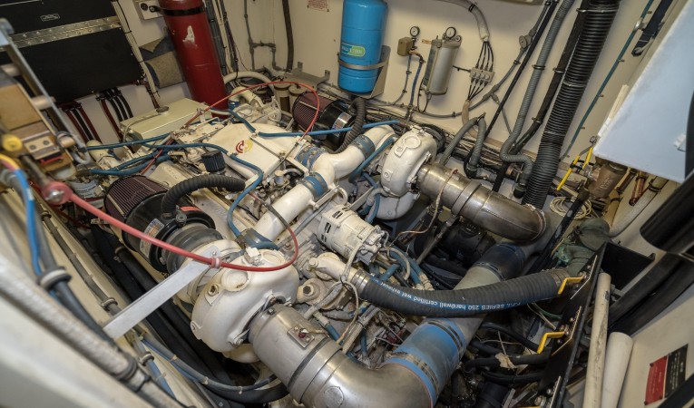54 Hatteras Stbd Engine 3