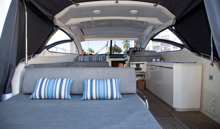 44 Azimut 