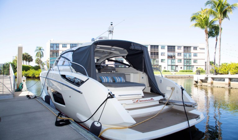 44 Azimut 