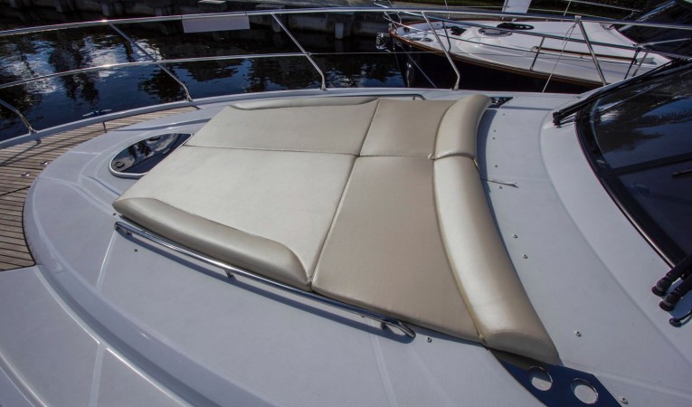 49 Beneteau Bow Sunbed