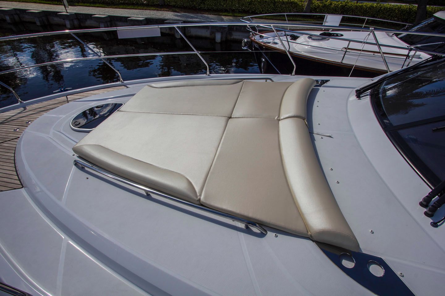 49 Beneteau Bow Sunbed