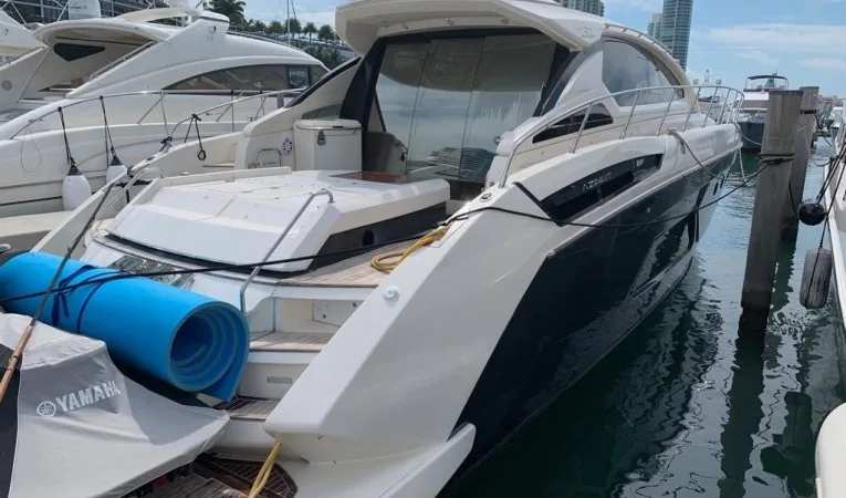 58 Azimut 