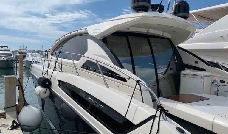 58 Azimut 