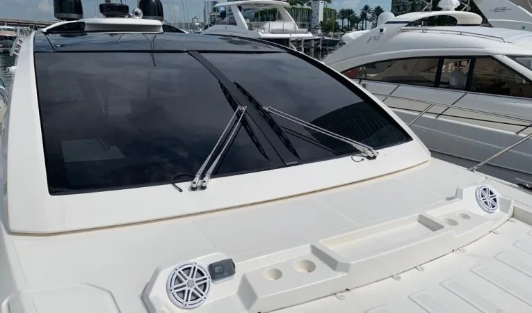 58 Azimut 